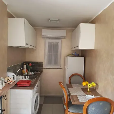 Dana דירה